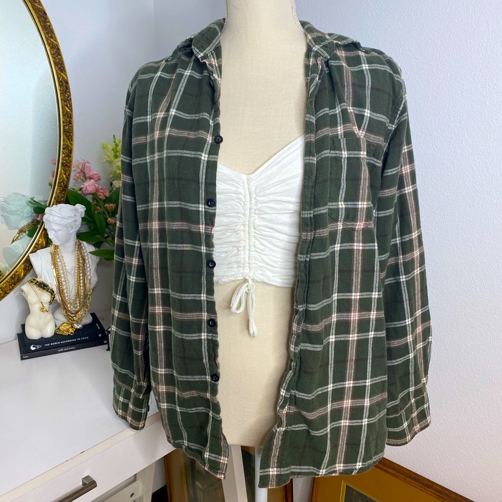 Forest green button down flannel Nero a small plaid